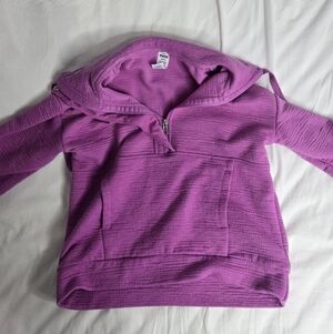 Purple Women's Quarter Zip Jacket Used